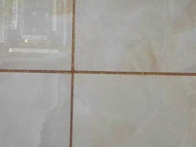 你覺得美縫自己做劃算還是請專業(yè)人士劃算？