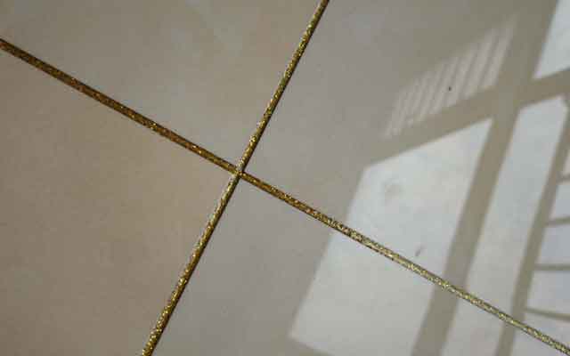 白色偏黃的瓷磚，搭配什么牌子的美縫劑顏色好