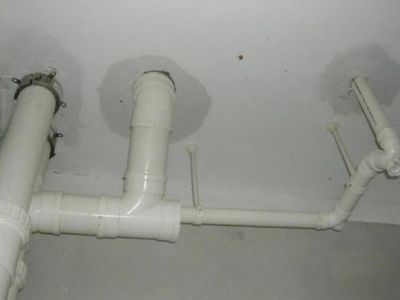 衛(wèi)生間漏水怎么辦？防水膠幫你解決！